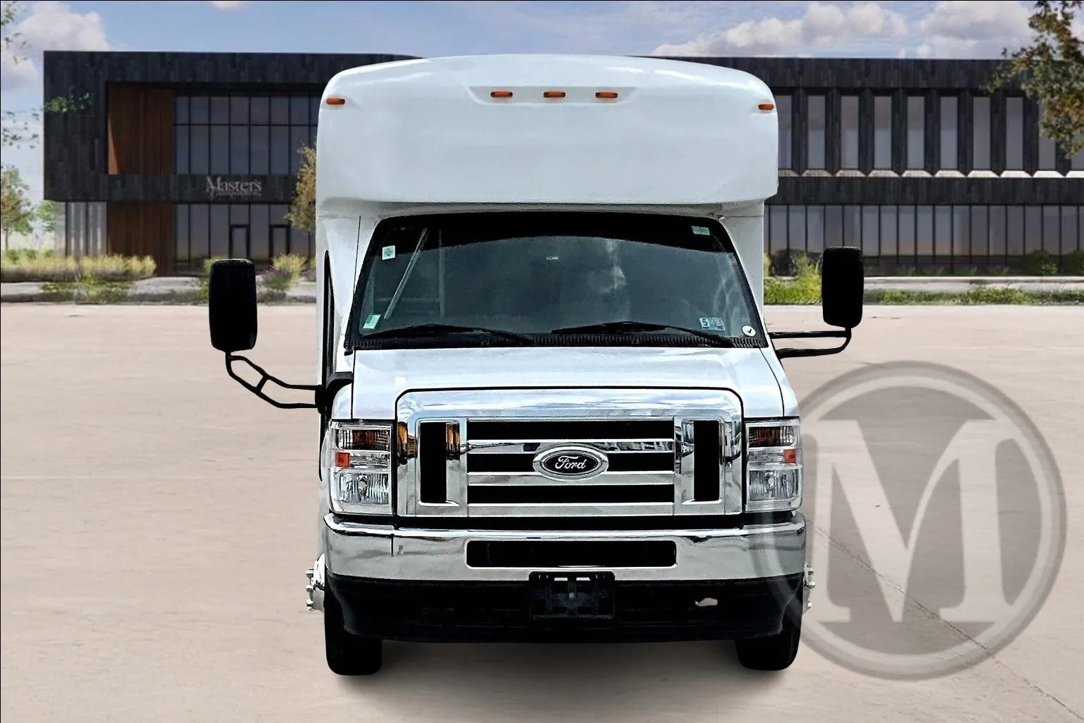 White 2022 Ford E350 for sale in Kansas City, MO