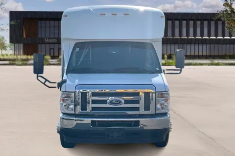 Photos of 2022 Ford E350 for sale in Kansas City, MO at Master's Transportation - Kansas City
