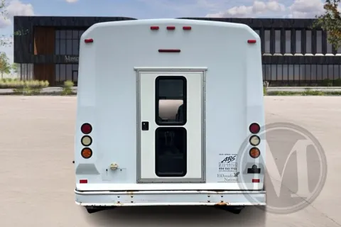 More photos of 2013 Ford E450 at Master's Transportation - Kansas City, MO