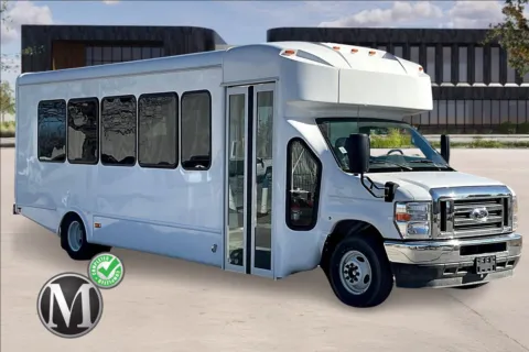 White 2025 Ford E450 for sale in Kansas City, MO
