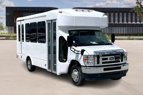 White 2025 Ford E450 for sale in Kansas City, MO