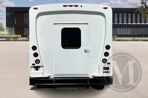 More photos of 2024 Chevrolet Express at Master's Transportation - Kansas City, MO