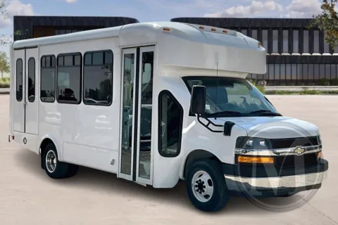 White 2024 Chevrolet Express for sale in Kansas City, MO