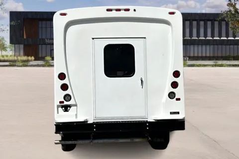 More photos of 2024 Chevrolet 3500 at Master's Transportation - Kansas City, MO