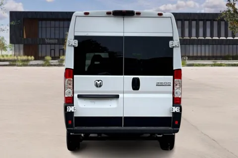 More photos of 2025 RAM PROMASTER 2500 at Master's Transportation - Kansas City, MO
