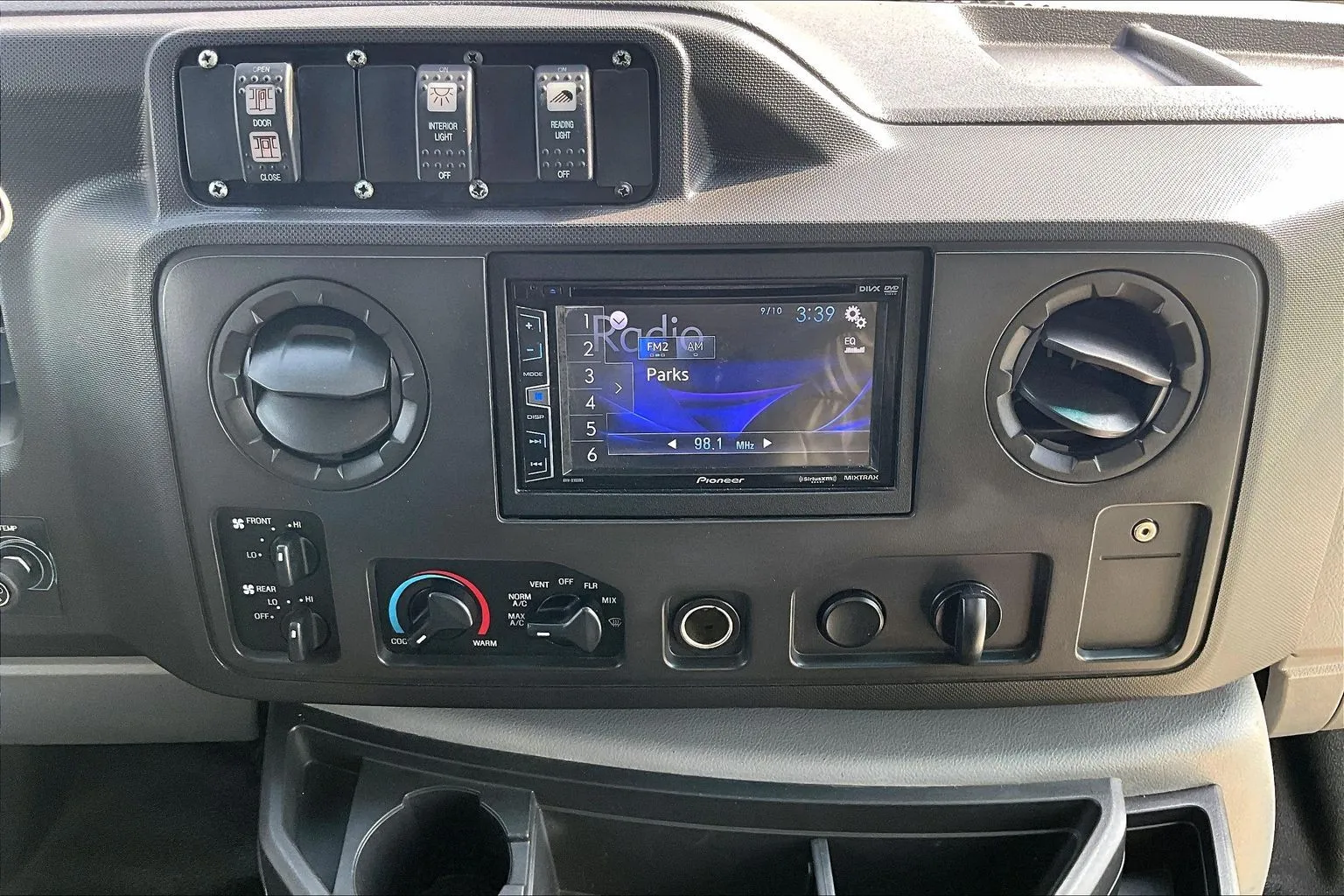Photo 11