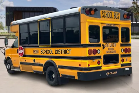 More photos of 2017 Chevrolet 4500 at Master's Transportation - Kansas City, MO