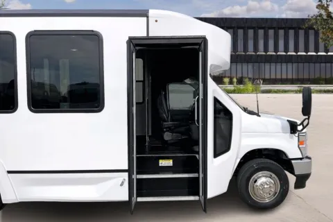 More photos of 2026 Ford E450 at Master's Transportation - Kansas City, MO