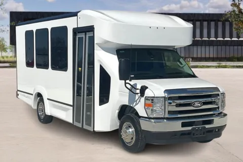 White 2026 Ford E450 for sale in Kansas City, MO