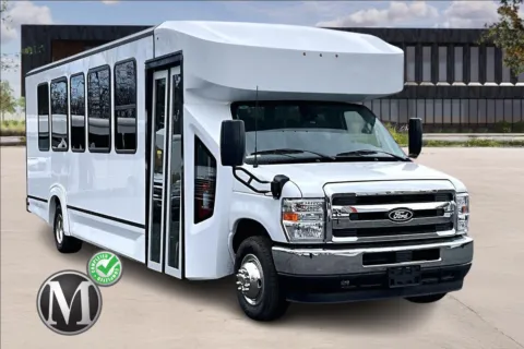 White 2024 Ford E450 for sale in Kansas City, MO