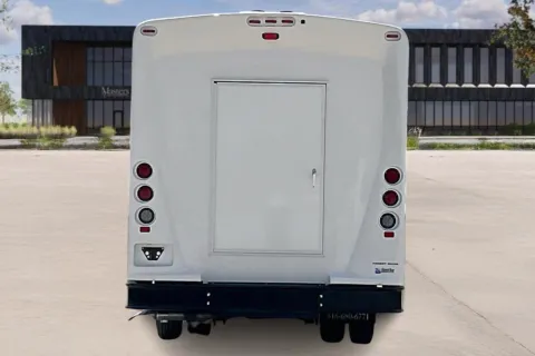 More photos of 2027 Freightliner S2 at Master's Transportation - Kansas City, MO