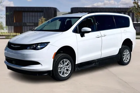 Another view of 2021 Chrysler VOYAGER LXi for sale in Kansas City, MO at Master's Transportation - Kansas City