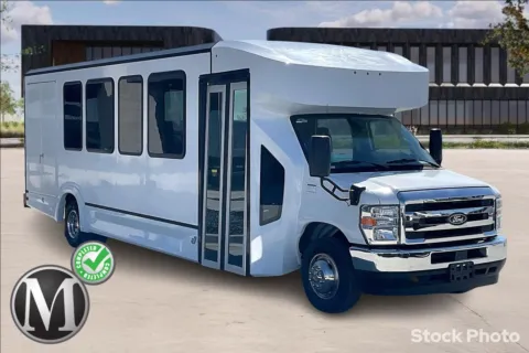 White 2026 Ford E450 E-450 SD for sale in Kansas City, MO