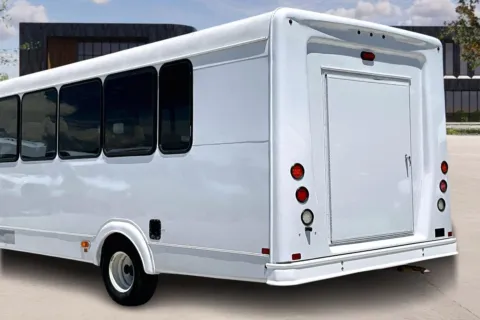 More photos of 2018 Ford E450 at Master's Transportation - Kansas City, MO