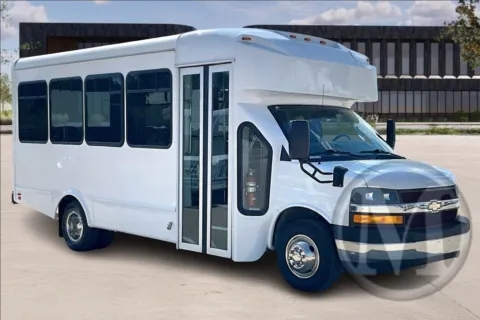 White 2022 Chevrolet 3500 for sale in Kansas City, MO