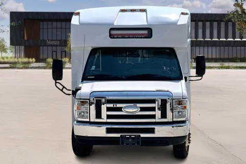 Photos of 2016 Ford E450 for sale in Kansas City, MO at Master's Transportation - Kansas City