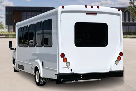 More photos of 2016 Ford E450 at Master's Transportation - Kansas City, MO