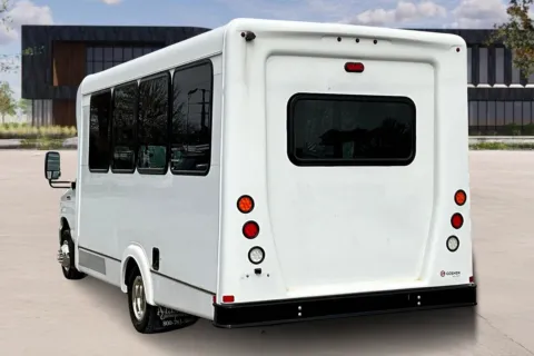 More photos of 2019 Ford E350 at Master's Transportation - Kansas City, MO