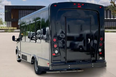 More photos of 2021 Freightliner Sprinter at Master's Transportation - Kansas City, MO