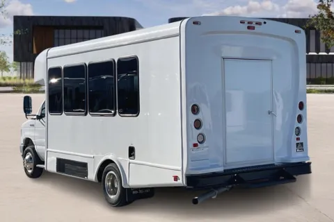 More photos of 2023 Ford E450 at Master's Transportation - Kansas City, MO