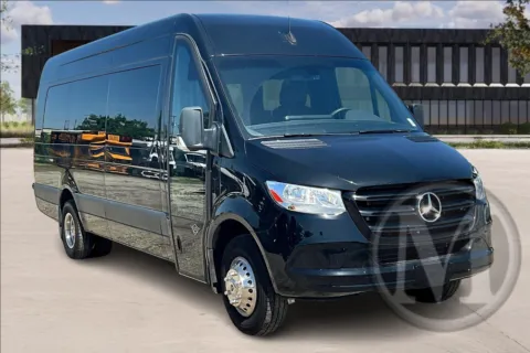 Black 2019 Mercedes Benz Sprinter for sale in Kansas City, MO