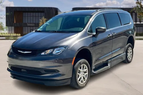Another view of 2021 Chrysler VOYAGER LXi for sale in Kansas City, MO at Master's Transportation - Kansas City