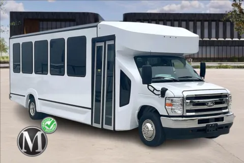 White 2026 Ford E450 E-450 SD for sale in Kansas City, MO