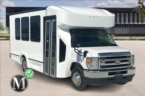White 2026 Ford E450 E-450 SD for sale in Kansas City, MO
