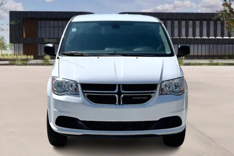 Photos of 2019 Dodge GRAND CARAVAN for sale in Kansas City, MO at Master's Transportation - Kansas City