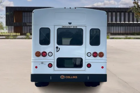 More photos of 2025 Chevrolet 3500 at Master's Transportation - Kansas City, MO