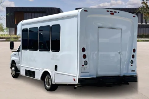 More photos of 2023 Ford E350 at Master's Transportation - Kansas City, MO