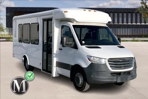 White 2021 Freightliner Sprinter for sale in Kansas City, MO
