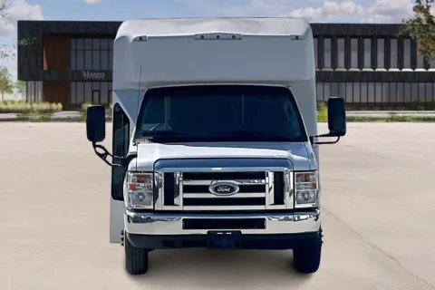 Photos of 2018 Ford E450 for sale in Kansas City, MO at Master's Transportation - Kansas City