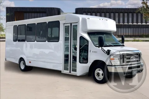 Unknown 2019 Ford E450 for sale in Kansas City, MO