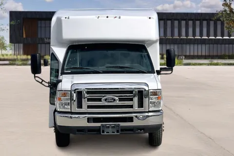 Photos of 2019 Ford E450 for sale in Kansas City, MO at Master's Transportation - Kansas City
