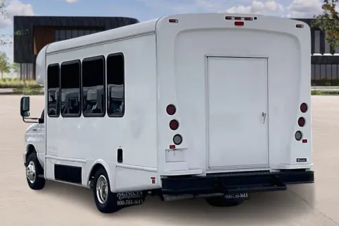 More photos of 2023 Ford E450 at Master's Transportation - Kansas City, MO