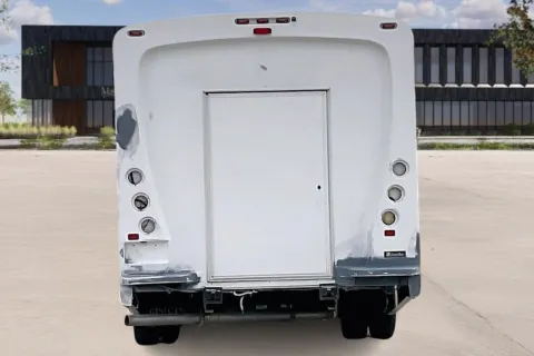 More photos of 2023 Ford E450 at Master's Transportation - Kansas City, MO