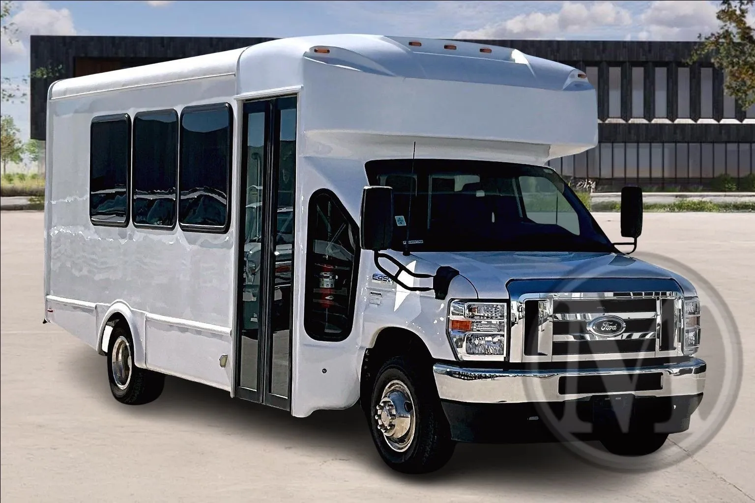 2023 Ford E450