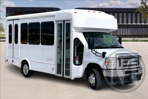 White 2024 Ford E450 for sale in Kansas City, MO