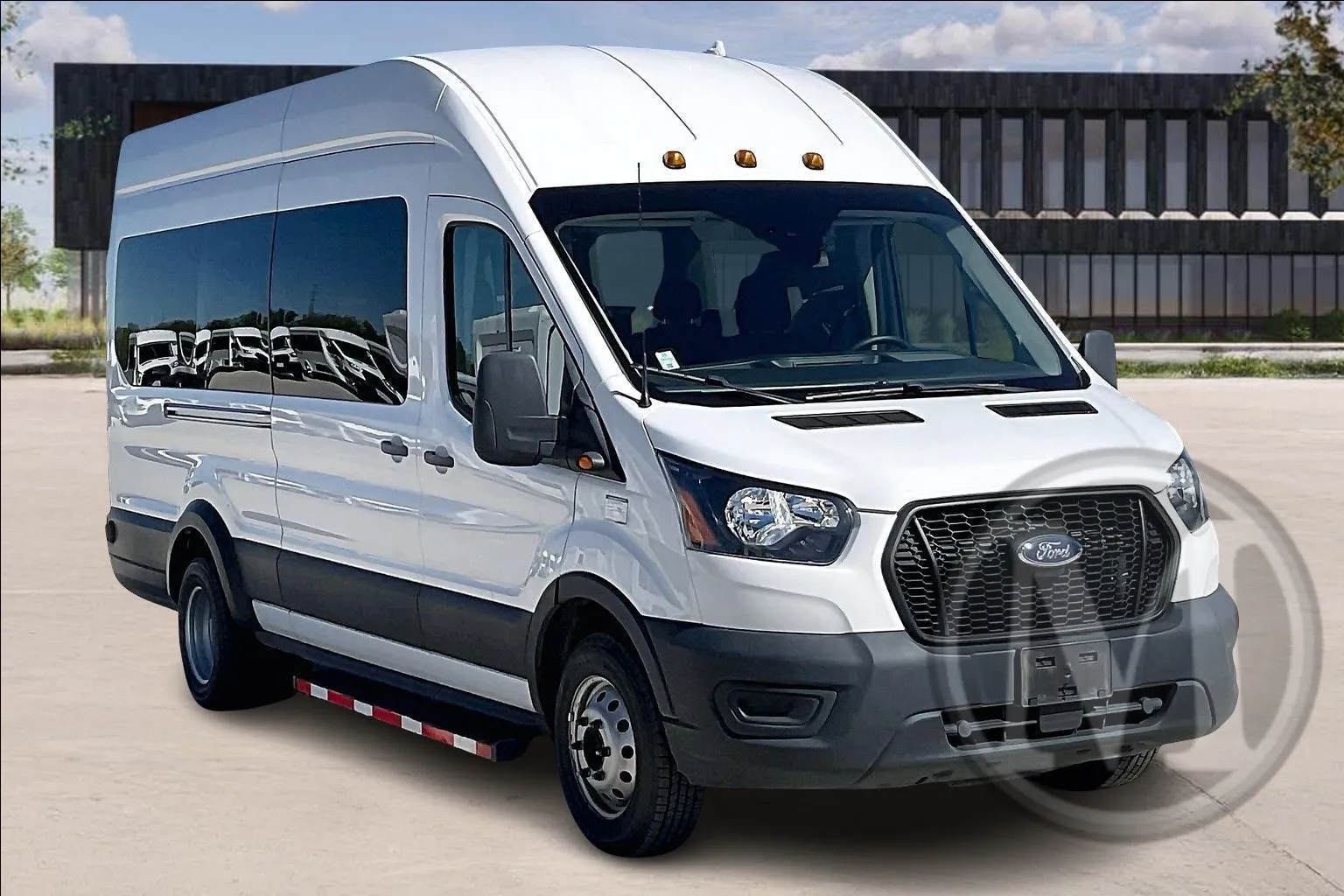 White 2024 Ford Transit for sale in Kansas City, MO