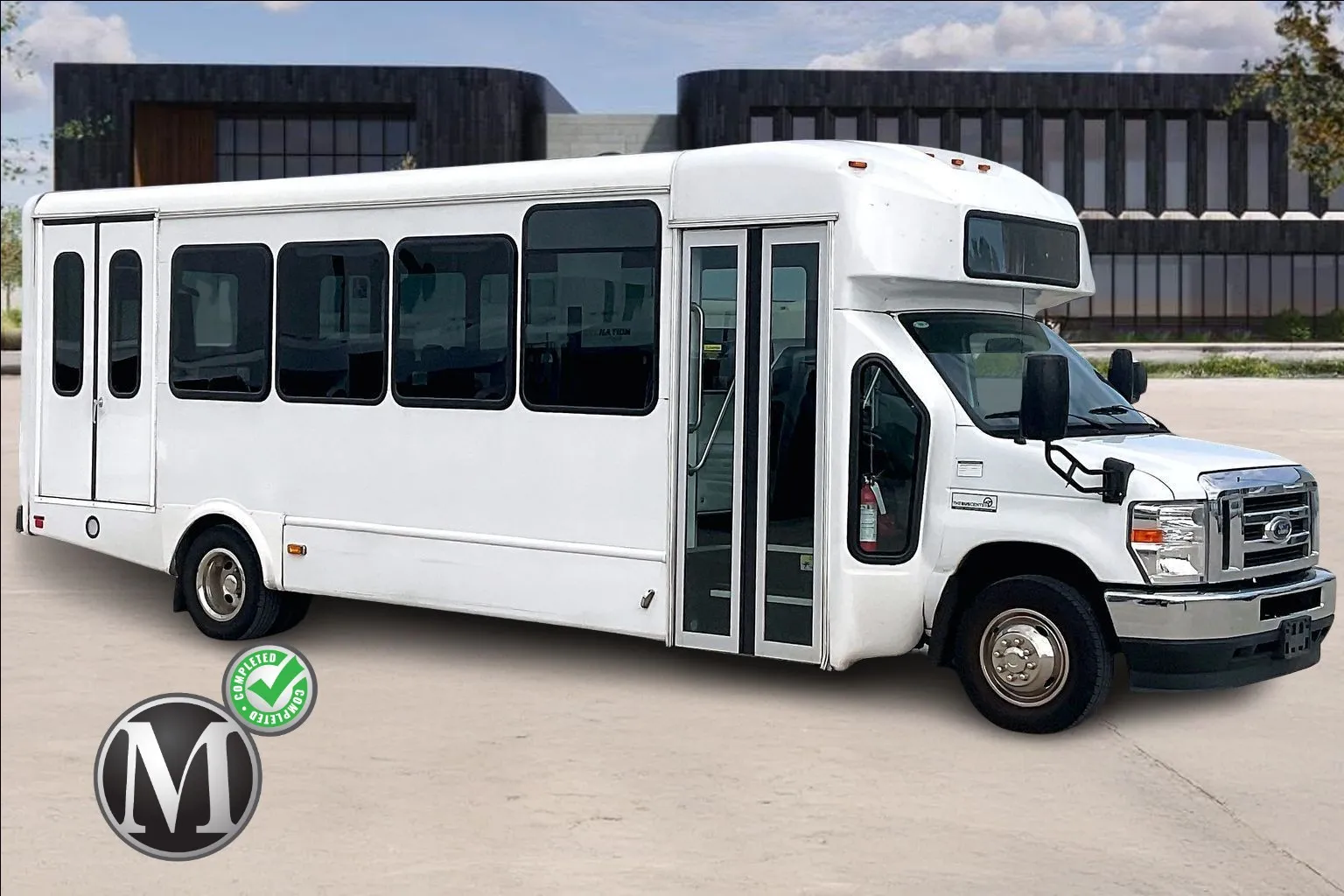 White 2024 Ford E450 for sale in Kansas City, MO