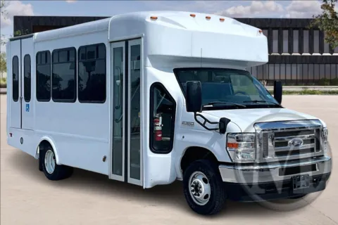 Photos of 2019 Ford E350 for sale in Kansas City, MO at Master's Transportation - Kansas City