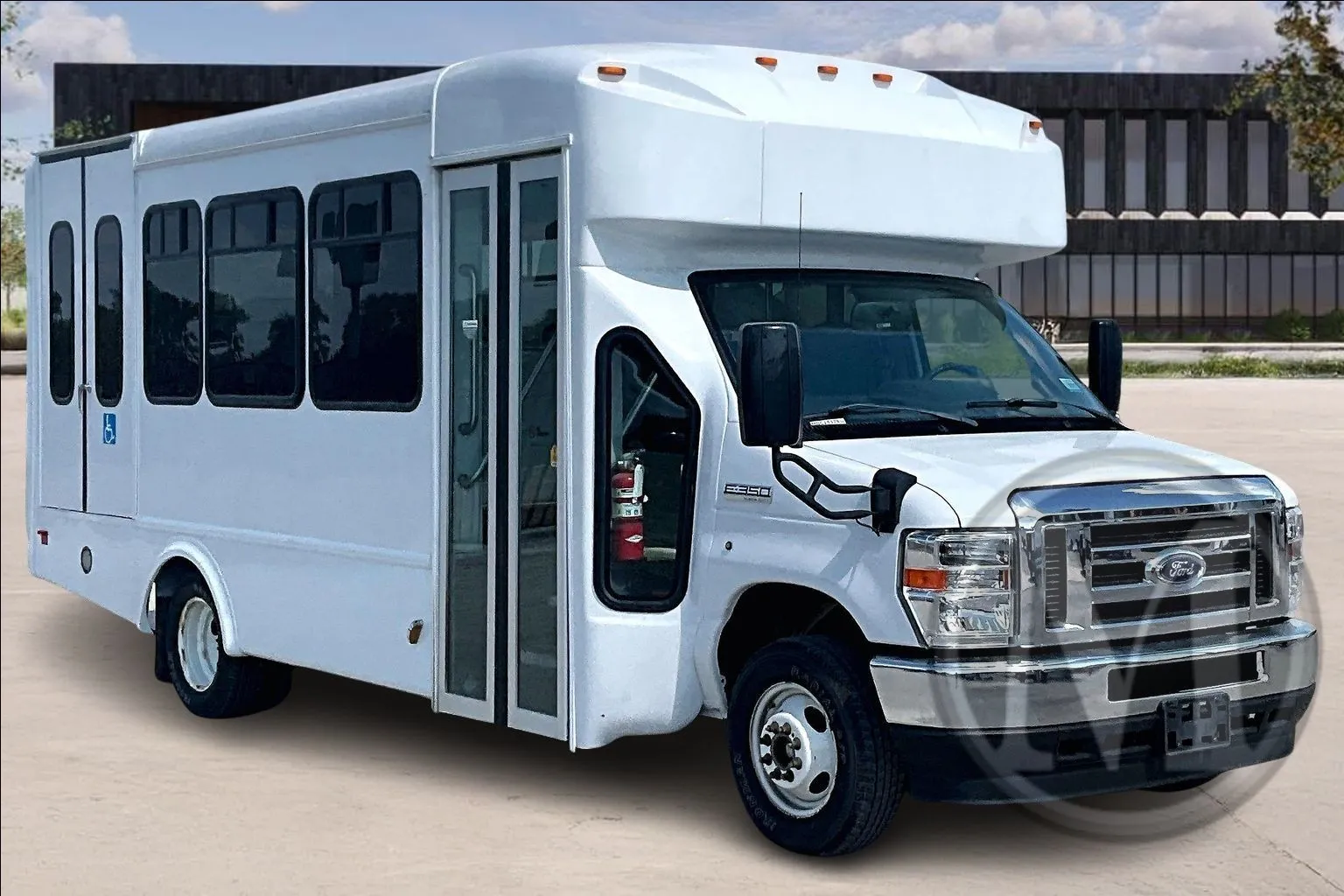 Unknown 2019 Ford E350 for sale in Kansas City, MO