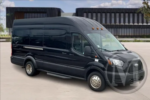 Black 2023 Ford Transit for sale in Kansas City, MO