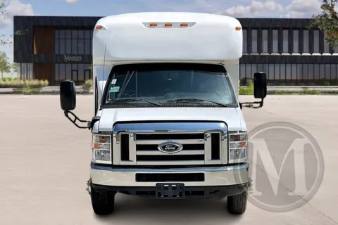 Photos of 2019 Ford E350 for sale in Kansas City, MO at Master's Transportation - Kansas City