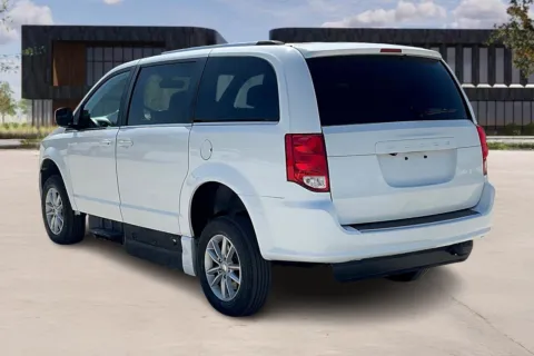 More photos of 2019 Dodge GRAND CARAVAN at Master's Transportation - Kansas City, MO
