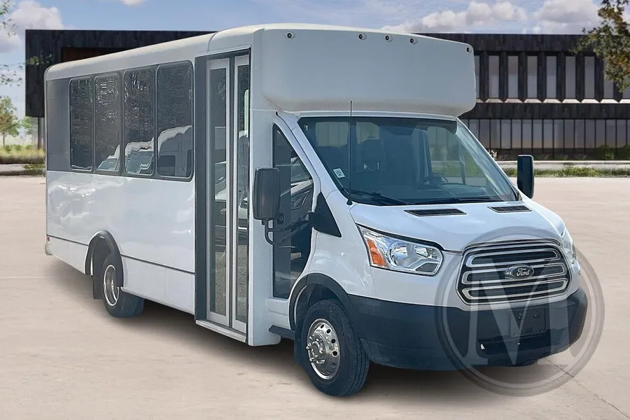 White 2019 World Trans 23T for sale in Kansas City, MO