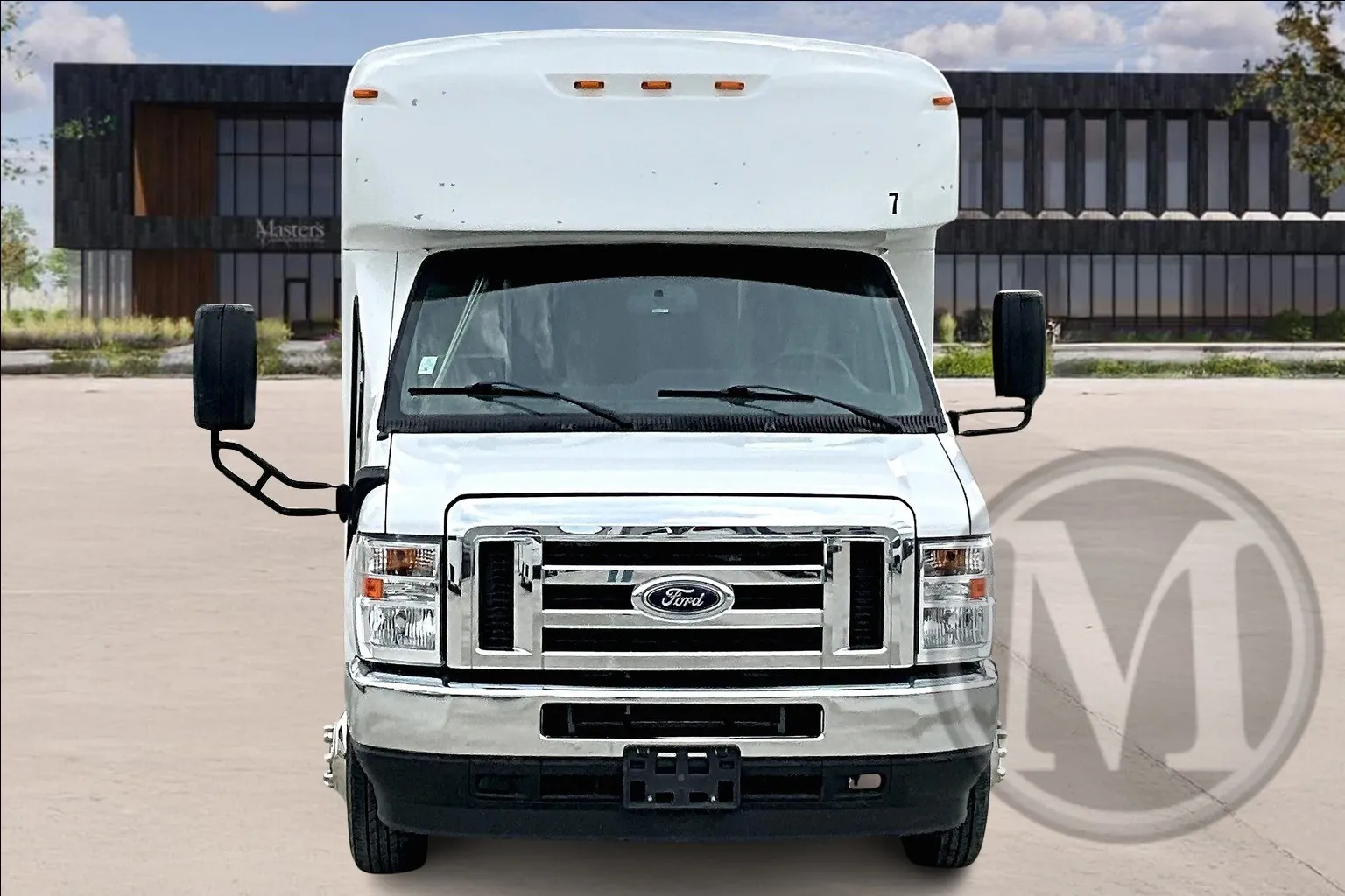 White 2022 Ford E350 for sale in Kansas City, MO