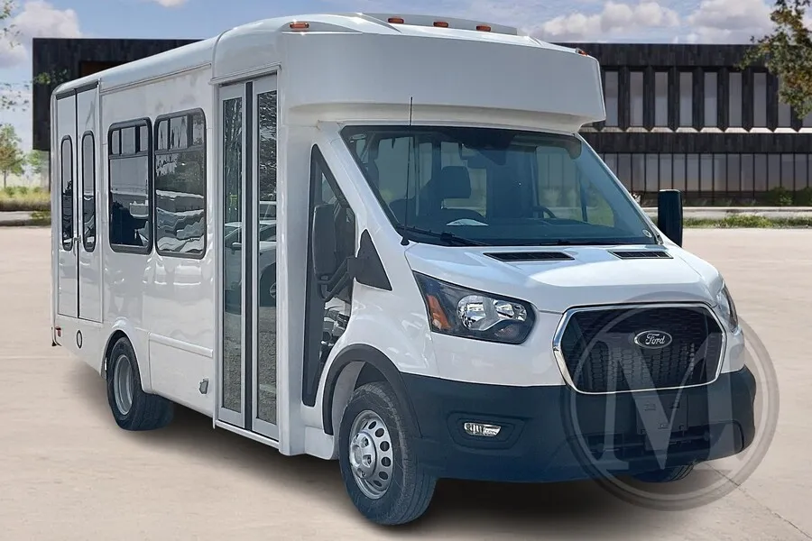 White 2024 Glaval Commute for sale in Kansas City, MO