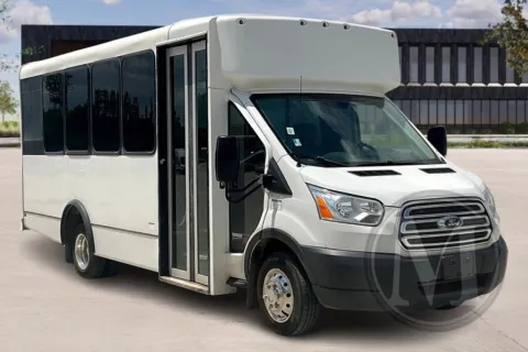 White 2019 World Trans 23T for sale in Kansas City, MO